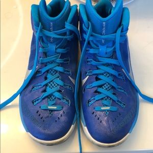 MENS Nike hyperdunk Size 9